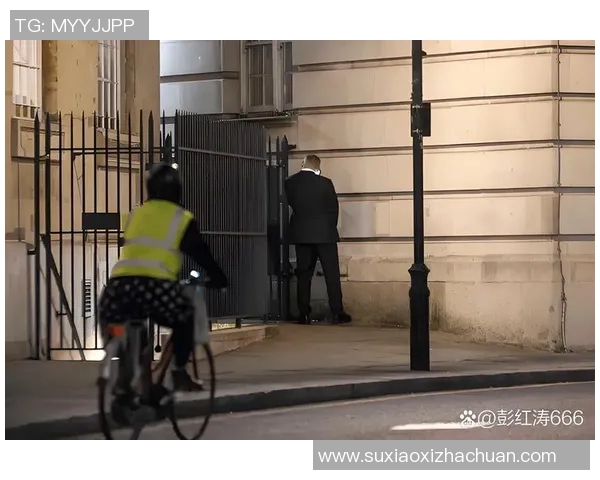 足球明星家中遭窃事件引发关注安全隐患再度成为热议话题